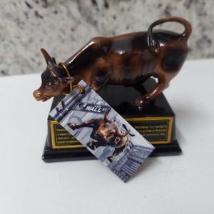 Torkia Intl. New York Wall Street Bull Figurine Pedestal